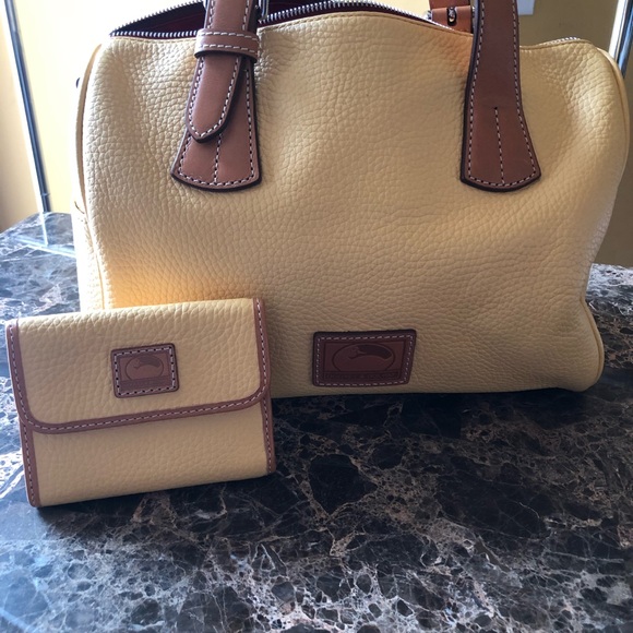 Kiwi colored satchel Dooney and Bourke purse - Picture 3 of 4